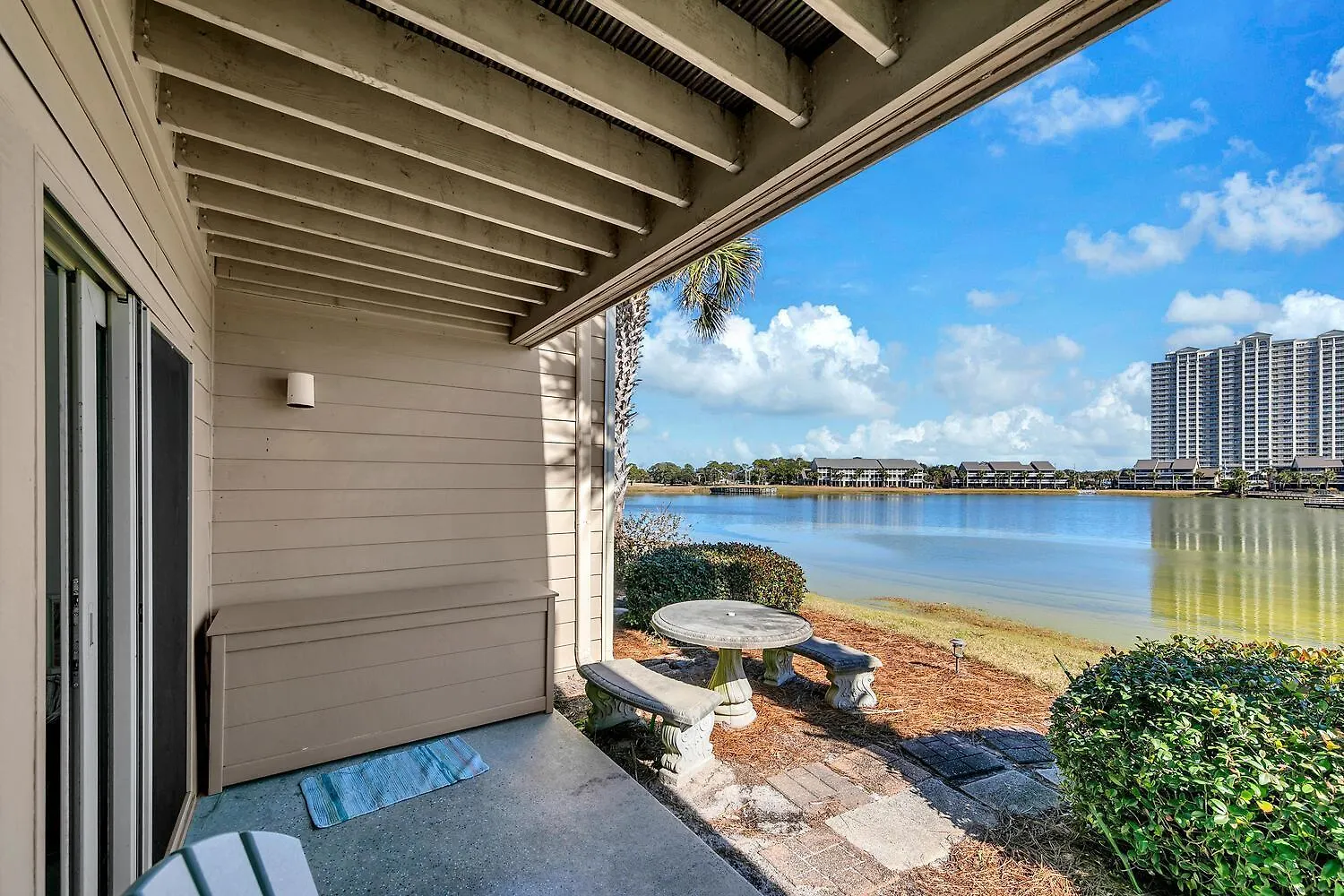 Lakefront 101 Destin Holiday home